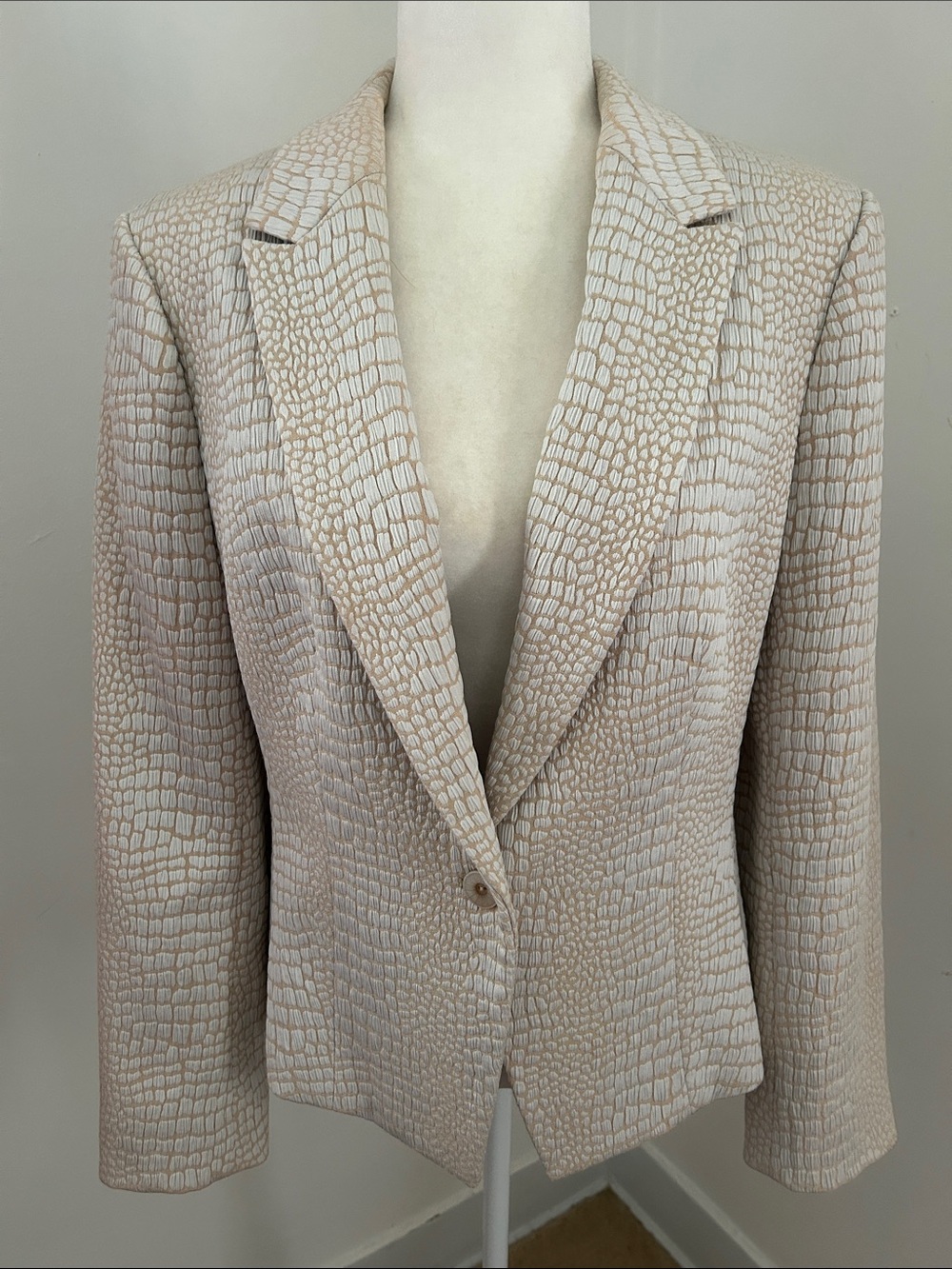 Evan Picone Croc-Texture Single-Button Blazer -Tan & White Sz L
